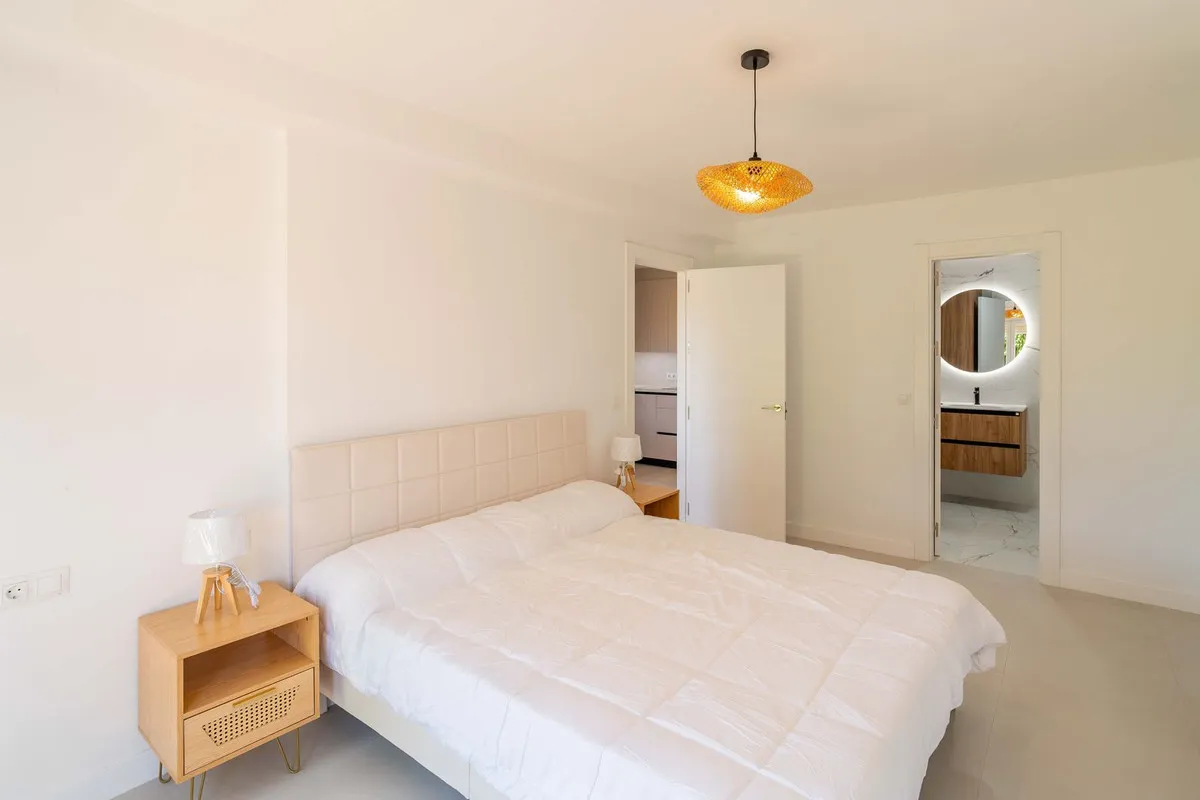 5ea007ad-d1cb-4337-a40f-ef94d949350a