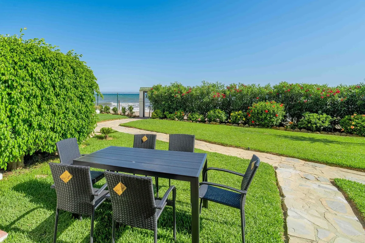 6a4ebd95-d262-44d9-8aac-355966e4578b