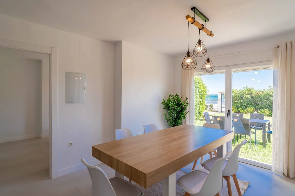 74cc9b32-9001-4a77-8f6d-b9b0ad8eba0f