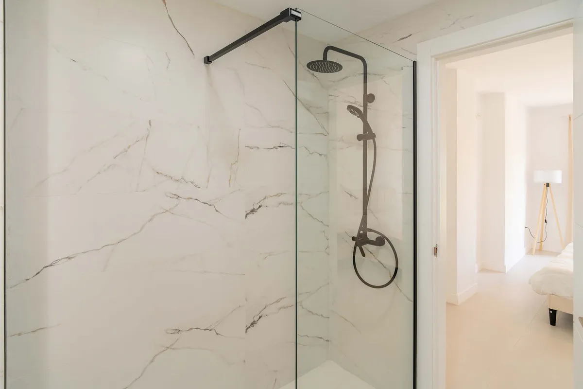 d9ed2fff-276a-42bc-a2c0-f0868959e7ac