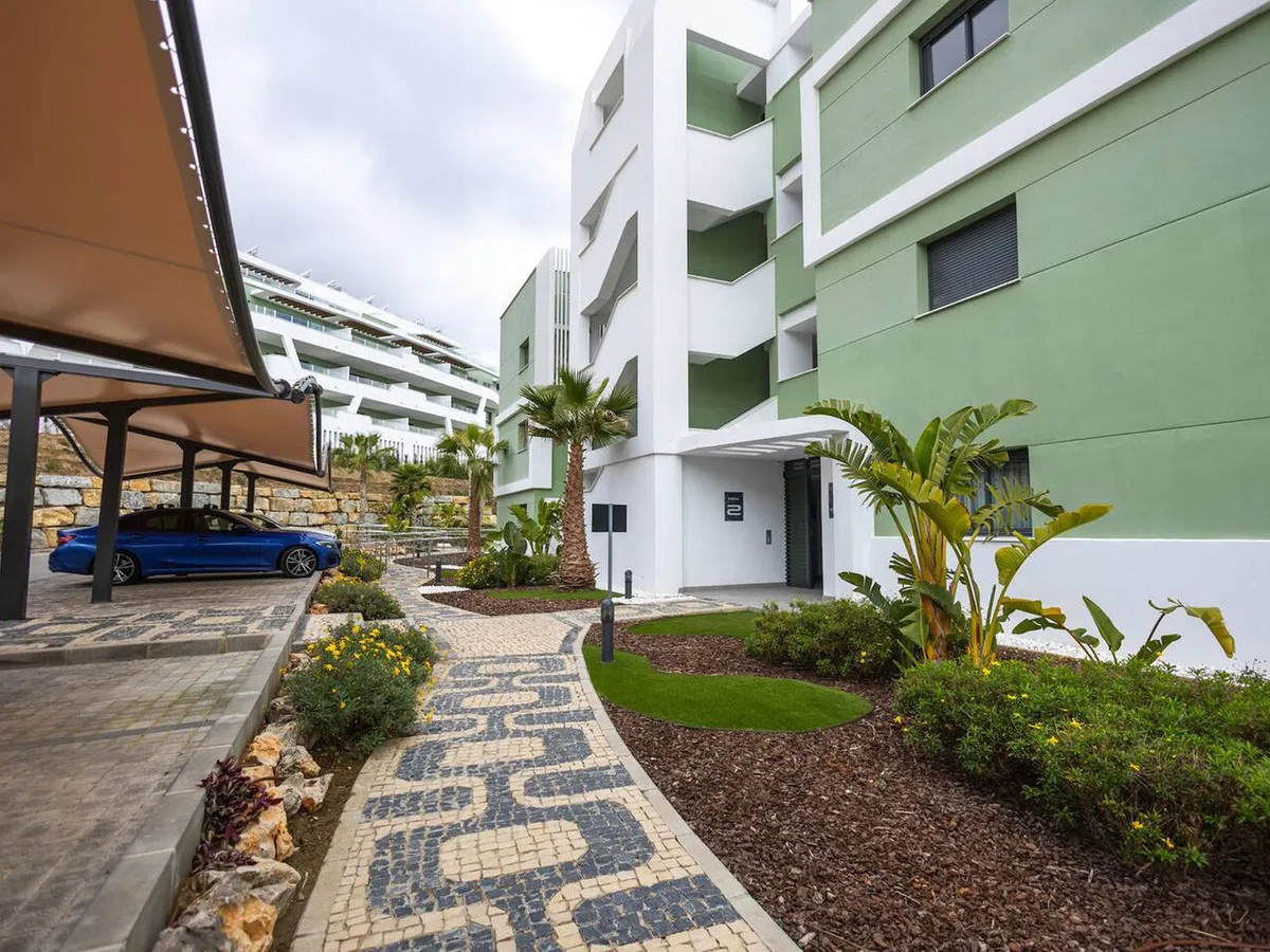 09560fae-cdea-4b5f-94ed-9b21c72c222e