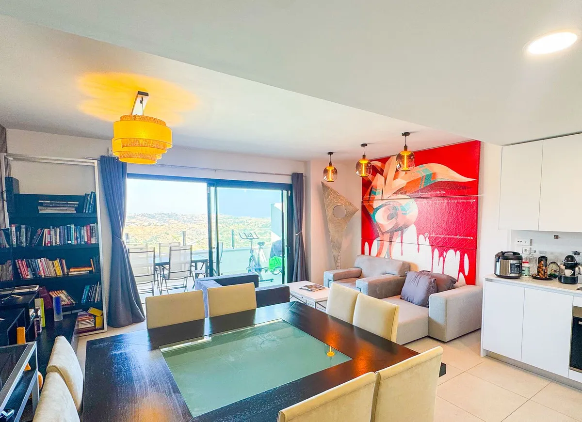 930571b2-0029-4c62-a169-b63c8ced1c88