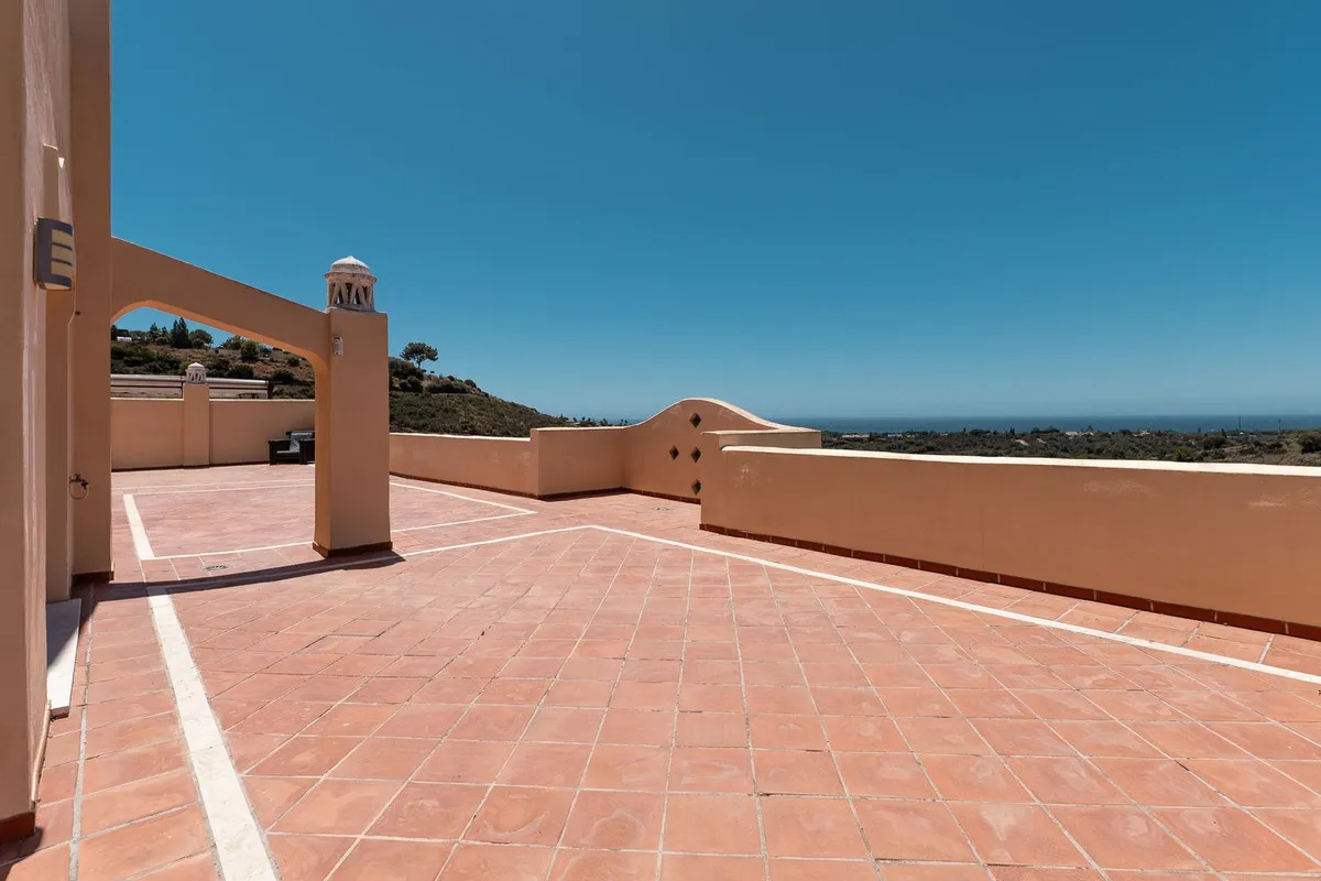 16dbc8f0-37e7-403e-a068-2dd128729766