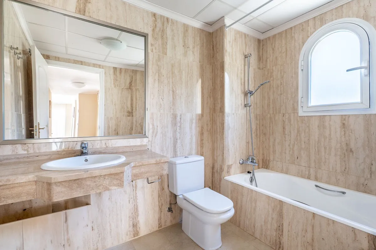 2d05f716-dd0c-4a5b-ad35-d12af55b0b50