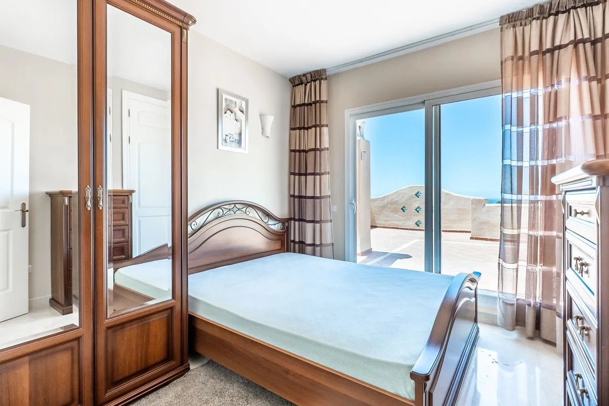 a1a9f302-ab32-4e28-91a4-04bdba0e384b