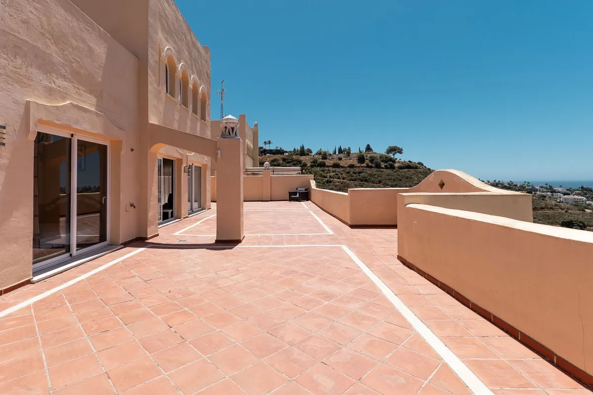 fd83d2cc-178d-4d02-967e-577d172a51fd