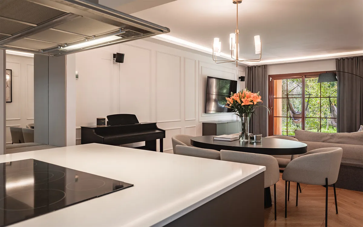 3042e8ab-75ee-4b1e-97f6-7d94ee02f8ba