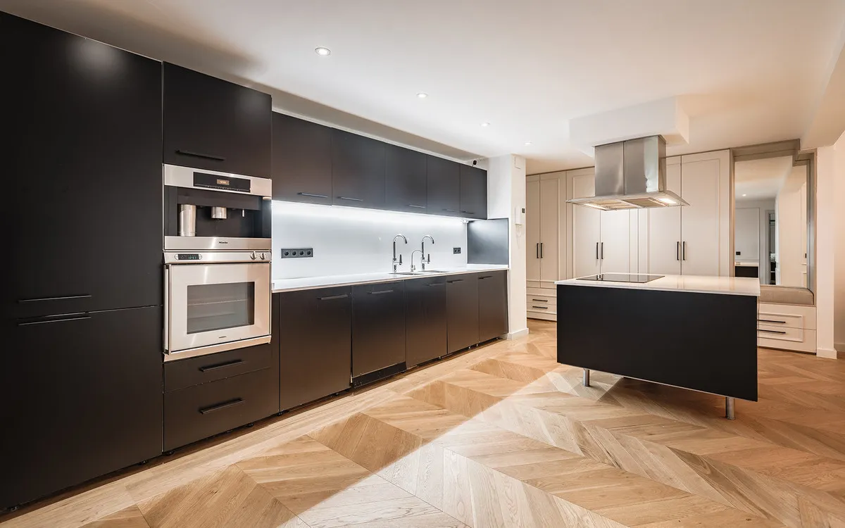 d935869d-55de-403a-aaa2-538e50391643