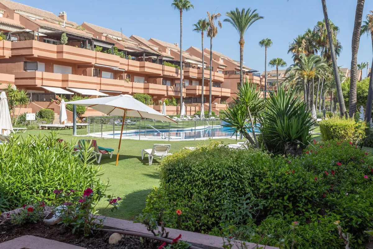 d84b00b6-38b0-45af-9a27-1321007fd9ee