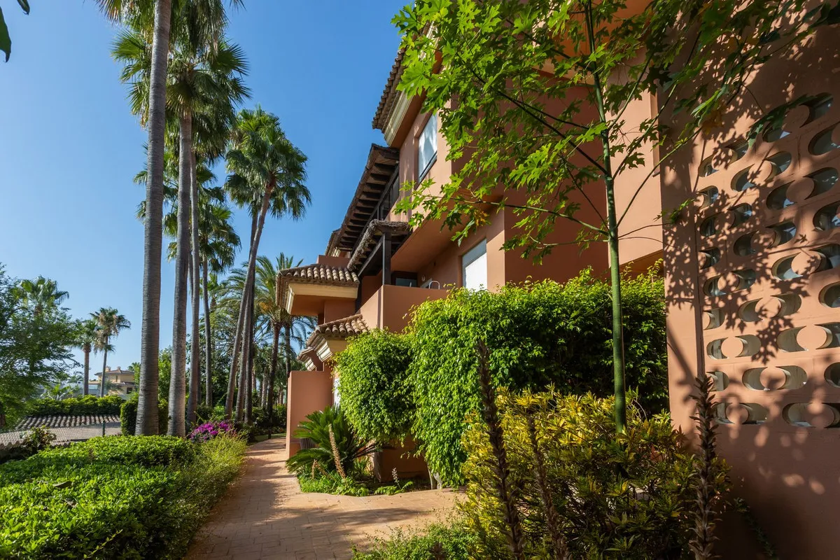 f8df2f99-b24f-4040-ac34-4c47e327f3f5