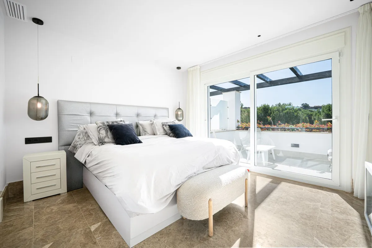 3c8e039a-a823-463d-ac23-28cf49a9f66c