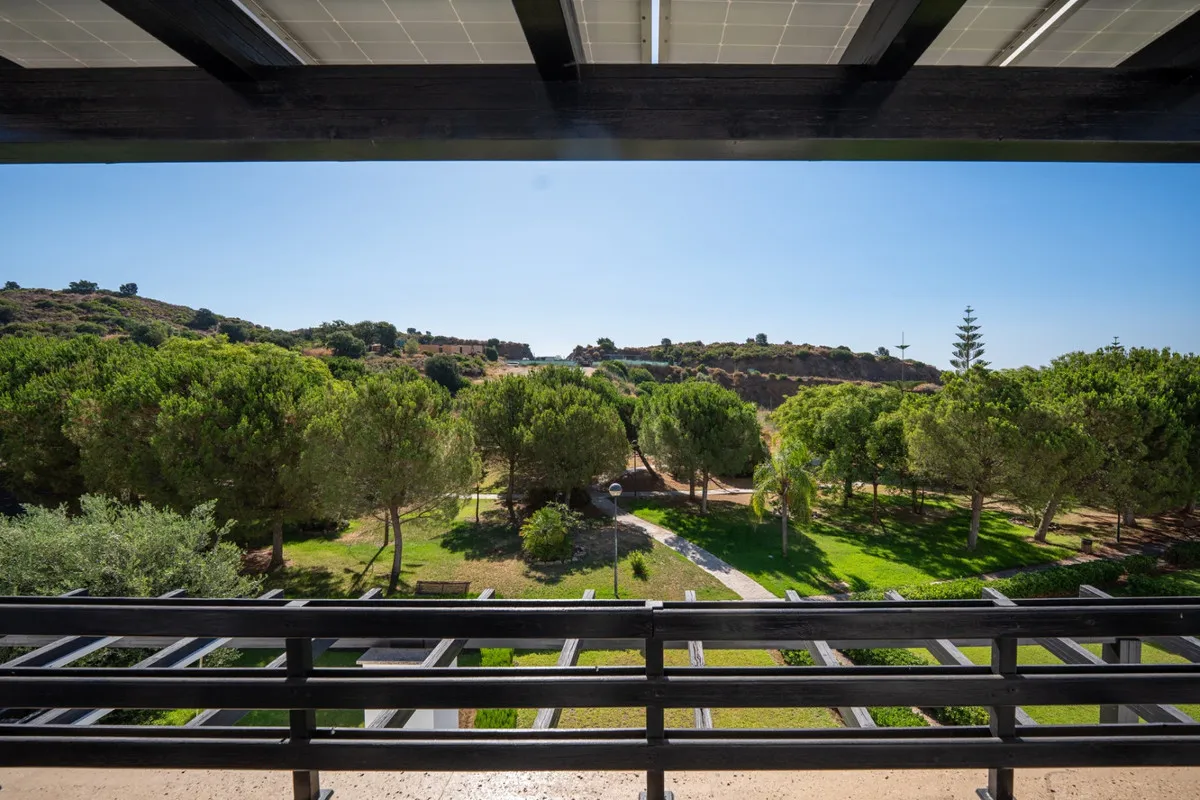 b0c08815-dfb9-4b8d-a7f4-5dde755aff97