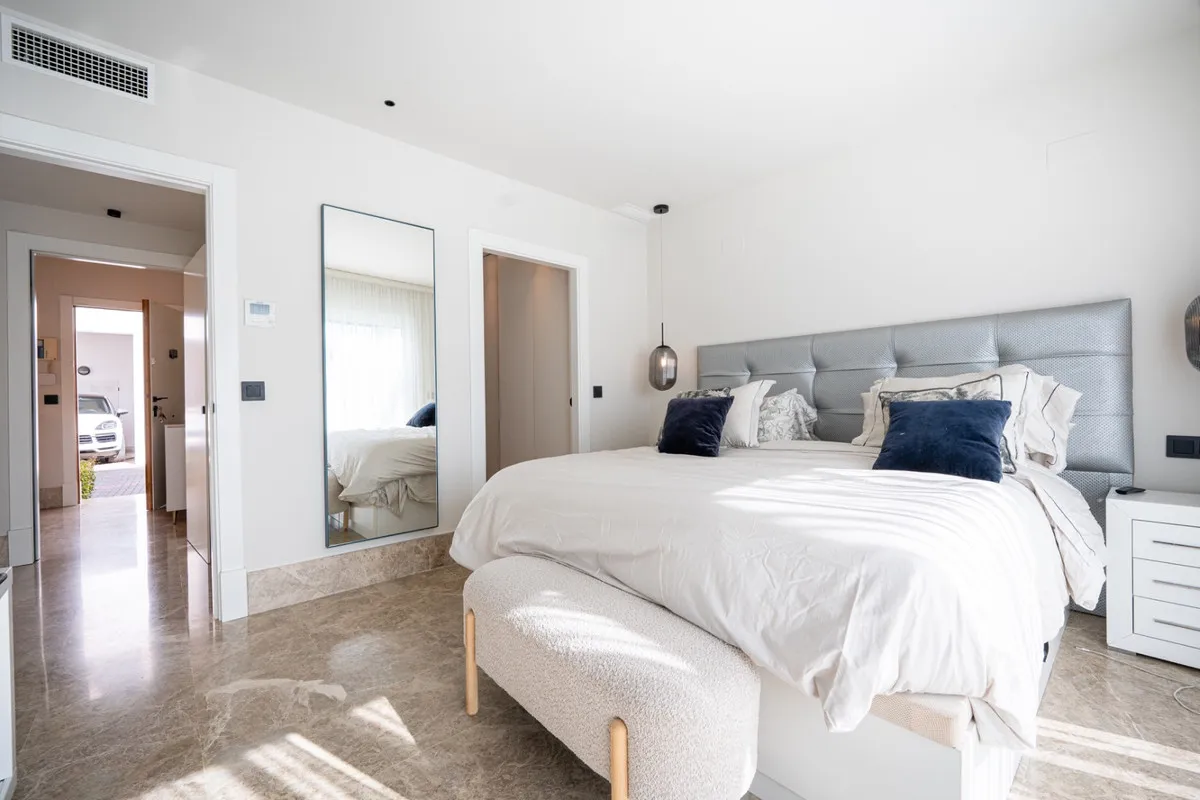 ea61e6bd-39b5-47d8-a6c4-434f38e1401a