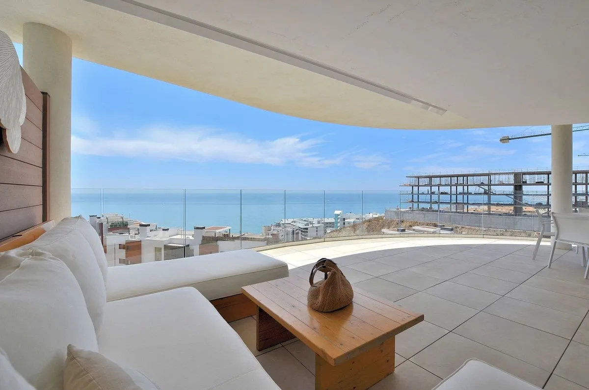 4f5b991b-0ee9-43d2-886e-de868949e0bb