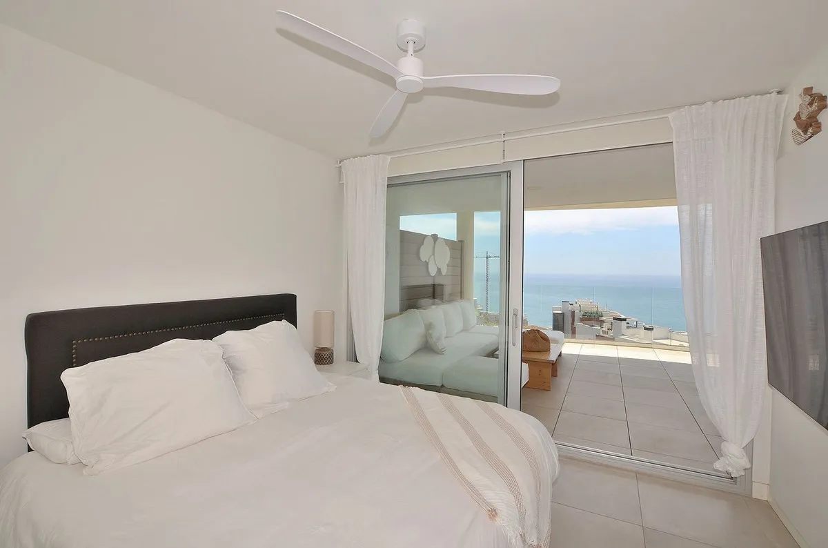 9ca01b1a-3b0d-423e-b0ea-08ad4fb51bca