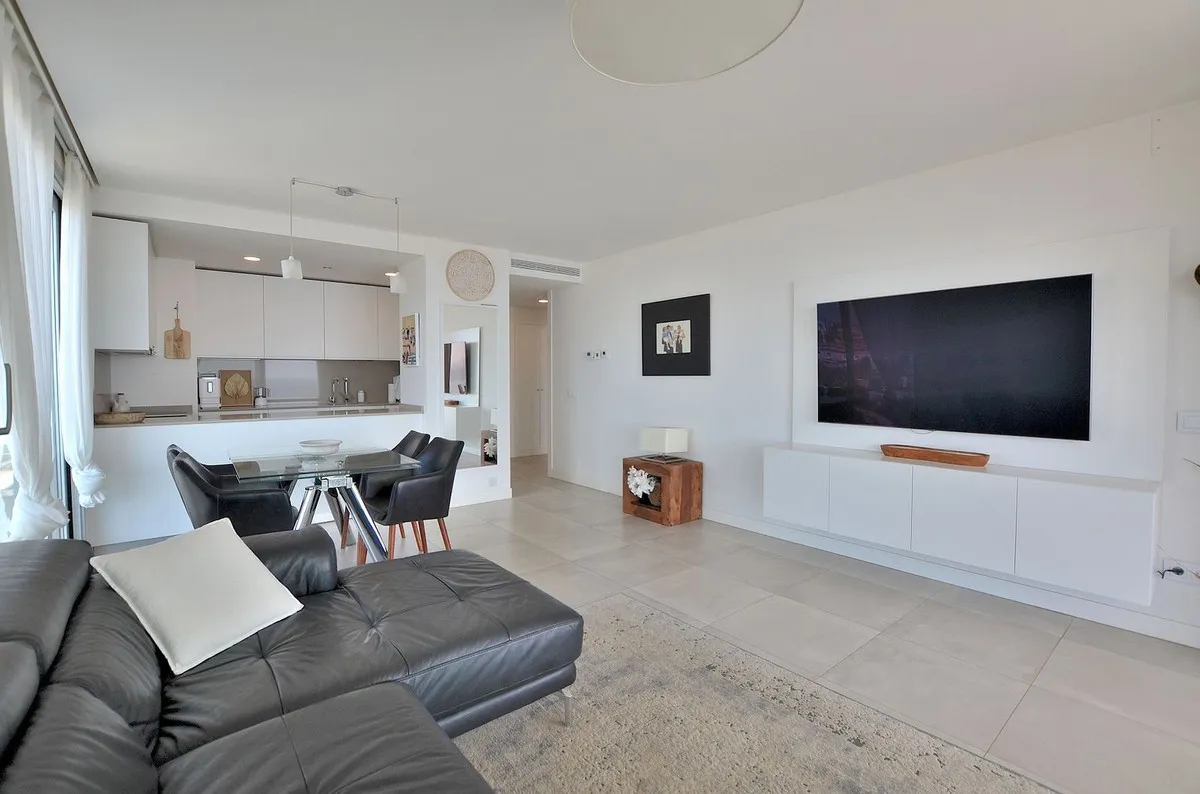 ba466e8d-f963-4ad4-b825-4c5cb2c9d9bb