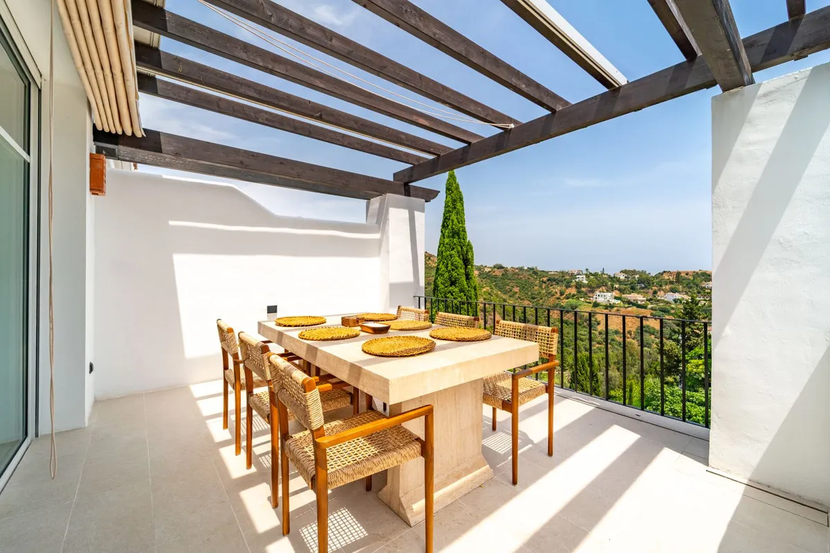 bad9ba1f-7fbf-43e9-9724-b3115d286ab8