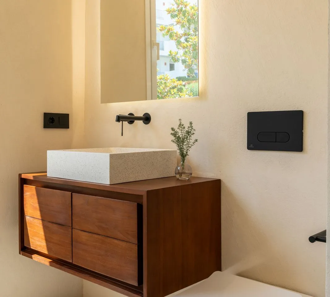 efcd2a6e-2eb5-45f3-b439-bcab2a72a5ce