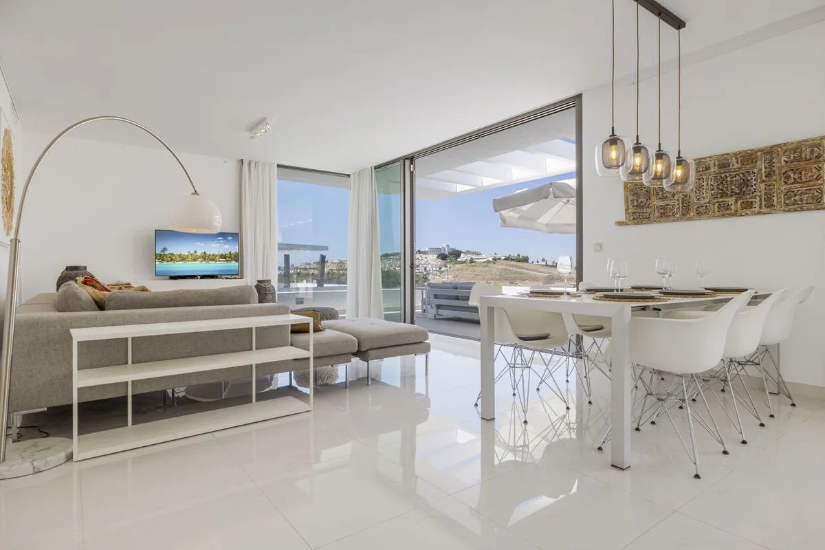 591dbd93-2339-465e-8ff2-6a19779feb91