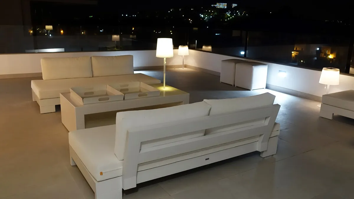 63cb8e99-293c-4e1b-8321-20d349447f7c