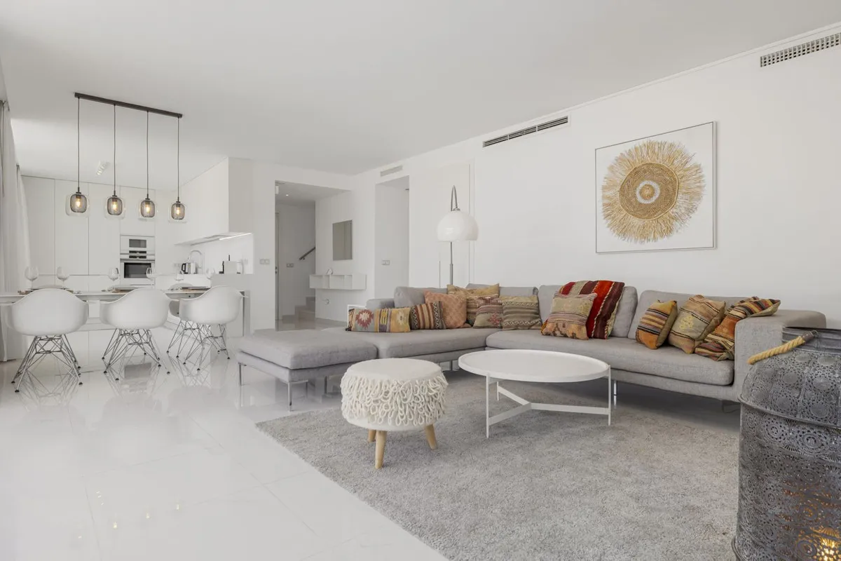 7b2d42a0-da78-4115-a8b0-921d0af2edd2