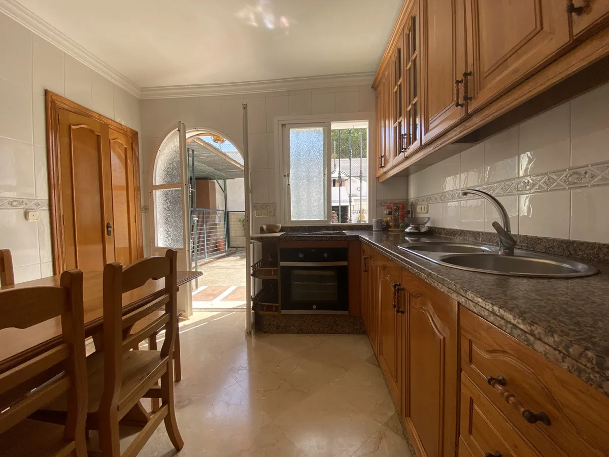 0aff8e77-cfda-4911-b6f2-20f316f5370b