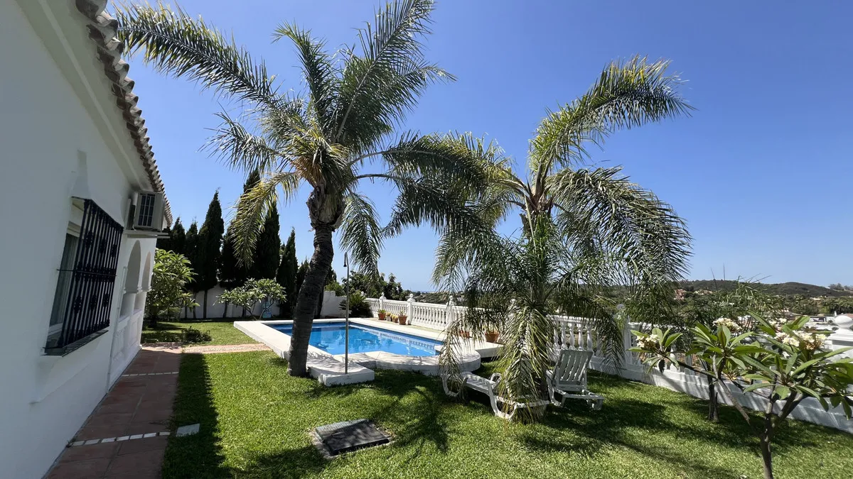 9e69bb8b-f932-41d0-a782-85aa1d890d3a