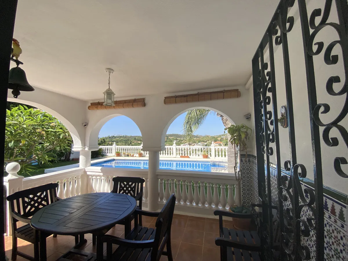 f0ee92af-09ed-4394-9c1b-5a05f9f785f2