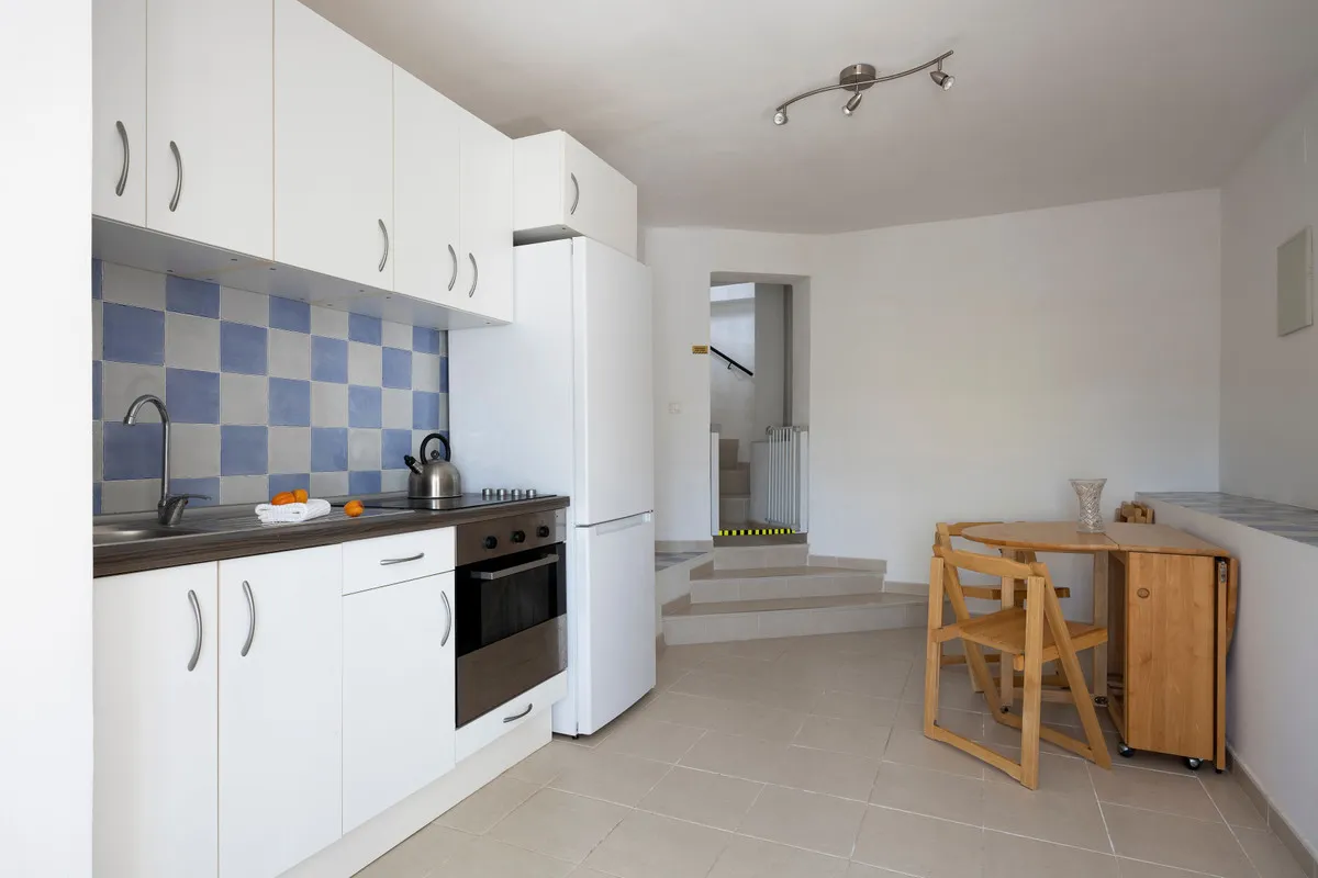 573b54da-010a-4e65-8a4d-2e64cb6977e3