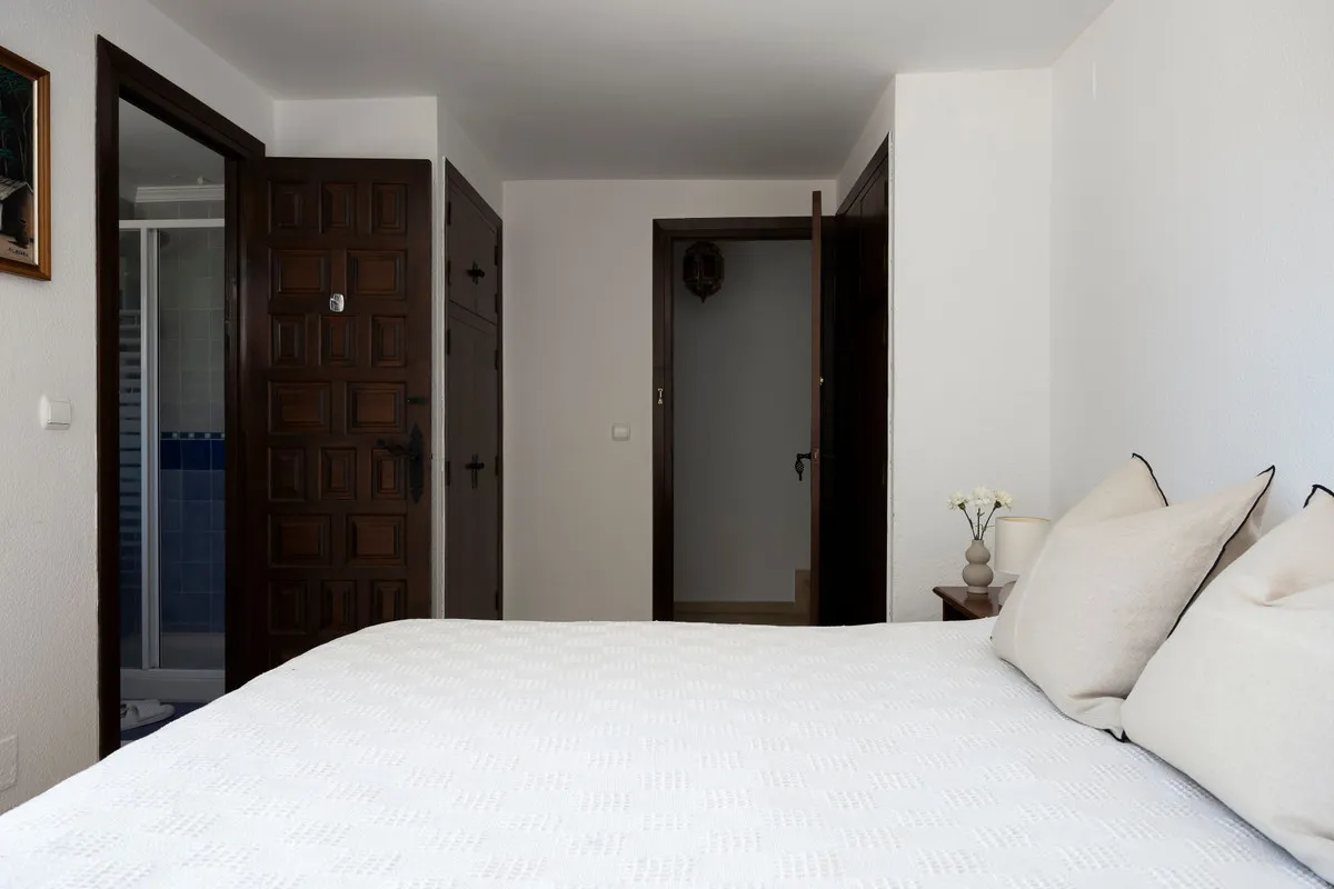 7db041e3-399a-4920-8d20-1c6b51f0fcd7