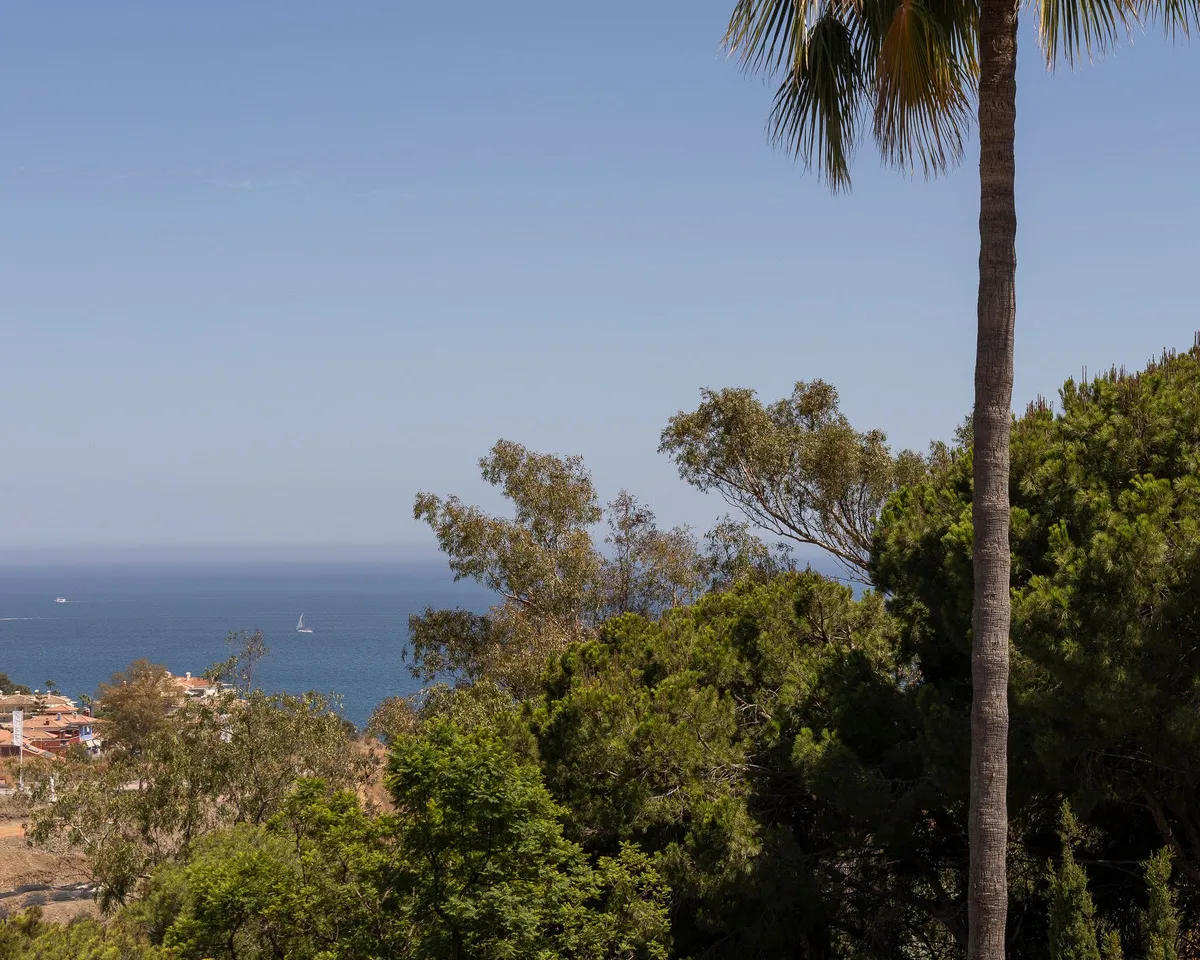 c5809dee-2597-4ca6-b451-d937b0ec7a21