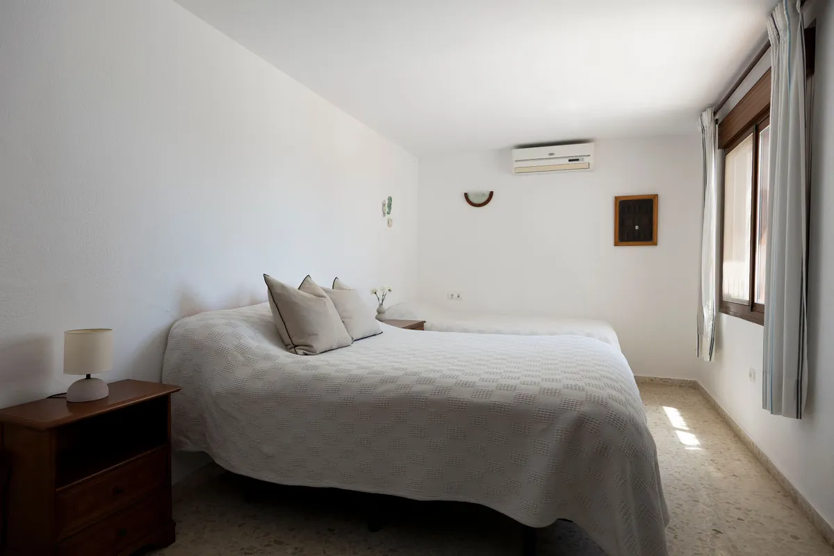 e30a8438-9a78-4f2b-b1ee-6bf2f32a7ede