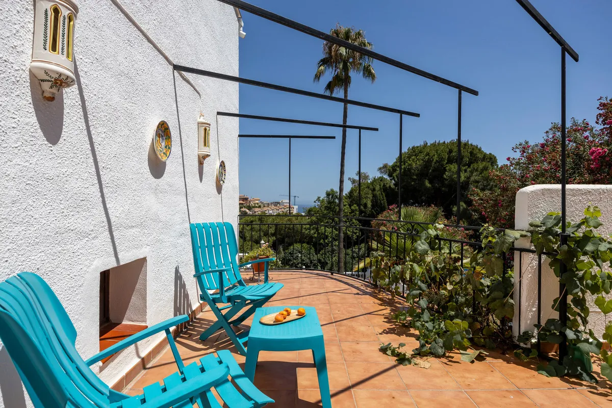 f914730b-6e6e-4b53-8689-c4fdf535c58e