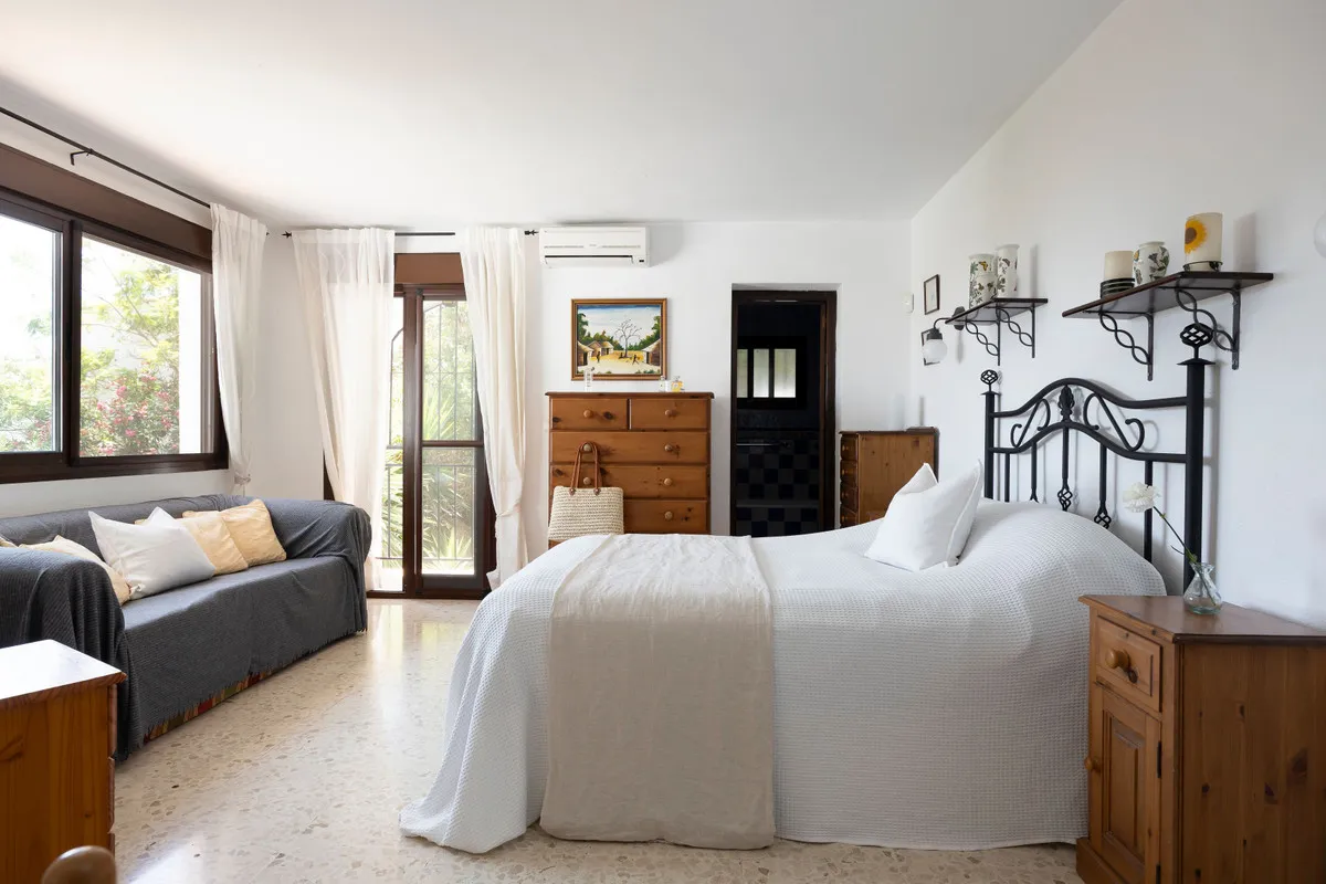 fcfeb6ac-c185-43b5-94a0-655e5448a26b