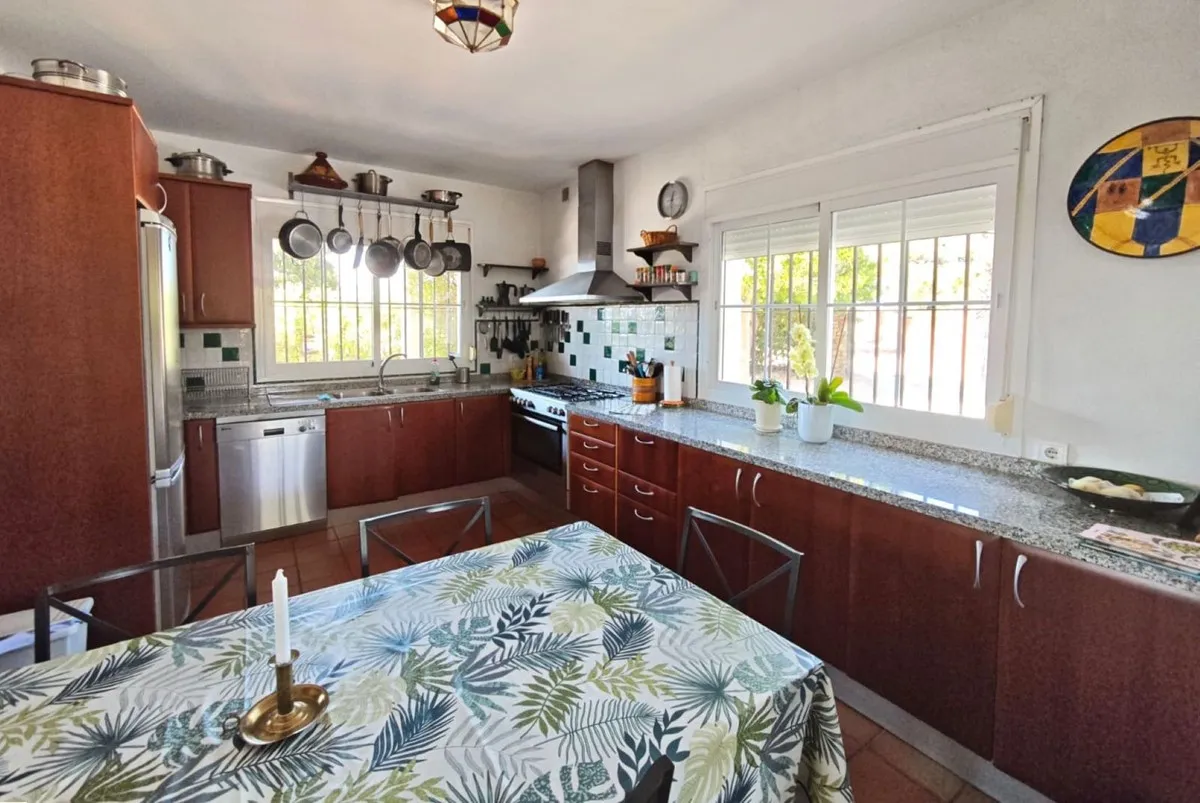 0fbf32d0-3683-4c1a-8640-642dbe583229