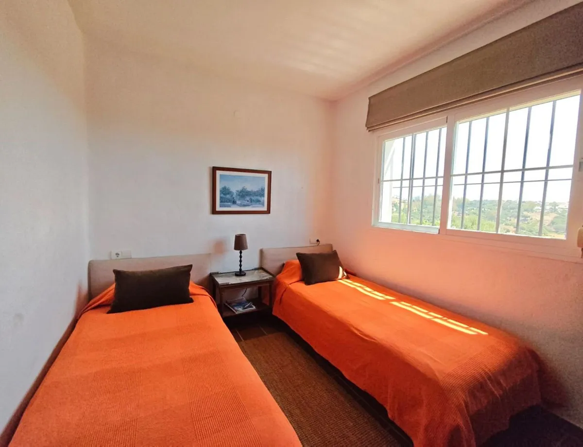 c52d6d76-339c-48b1-832e-8fddebd75424