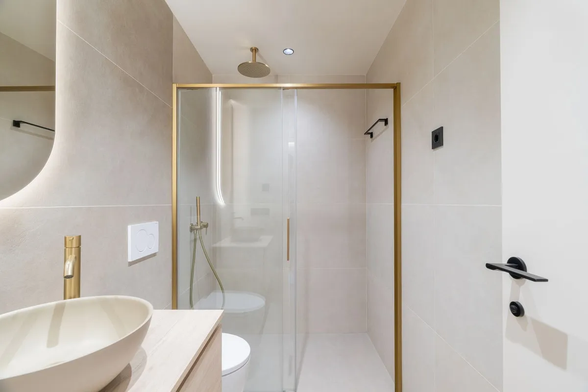 a8e7b3e3-8891-42f5-b8e0-42f31dbcdbe3