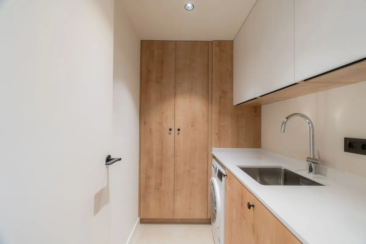 10dd0b4b-9304-4b46-84fb-f3dc8d05739f