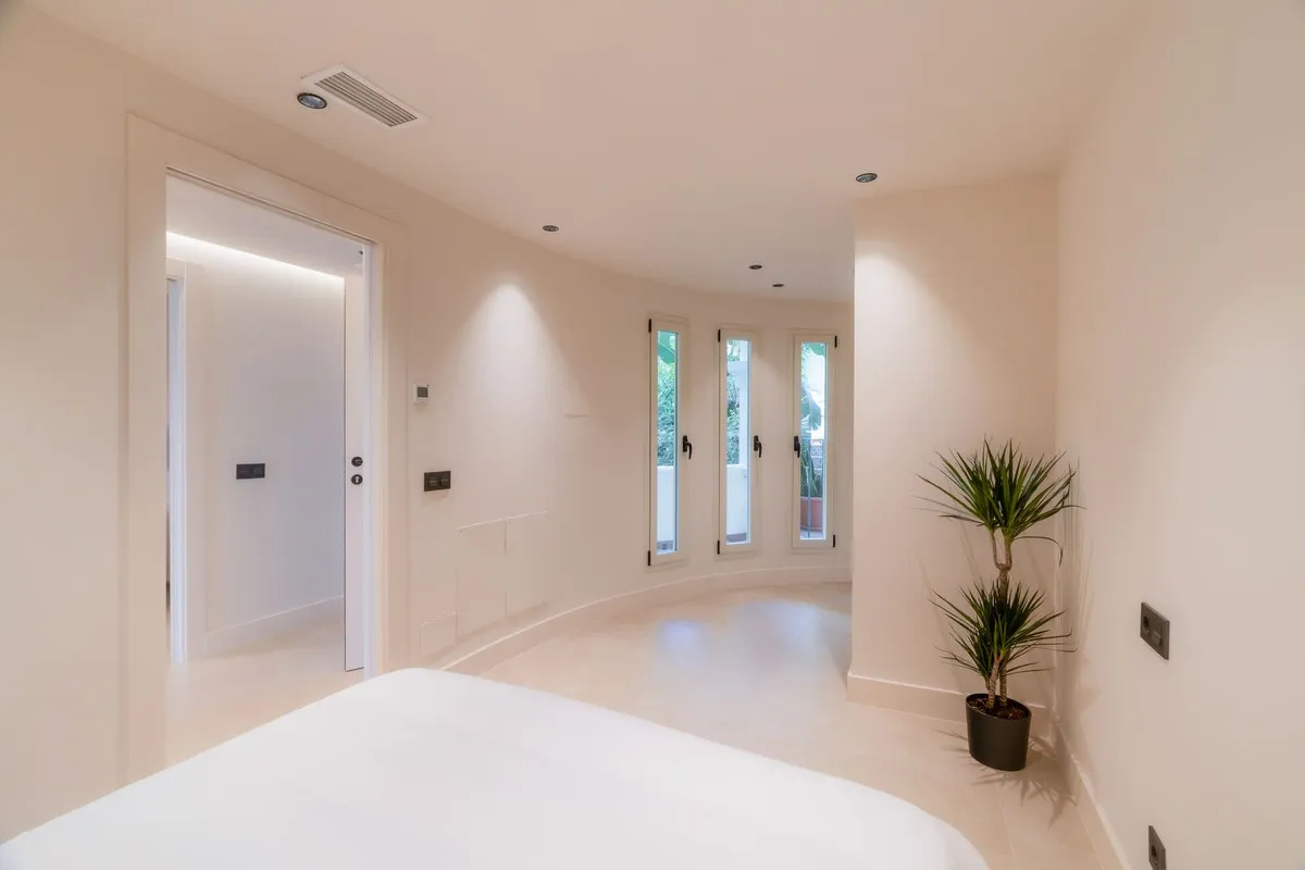 1f2b63e3-5474-4552-98ad-7203a95a1462