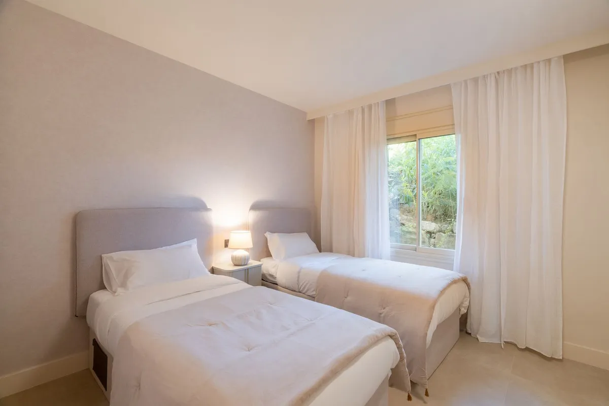 488ffe81-a868-46e6-a7e0-24eb2eaa4ff8