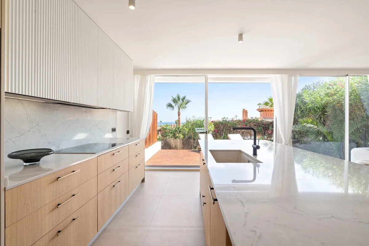 9aa82d97-d30d-48b7-b688-1be7b1aa56d3