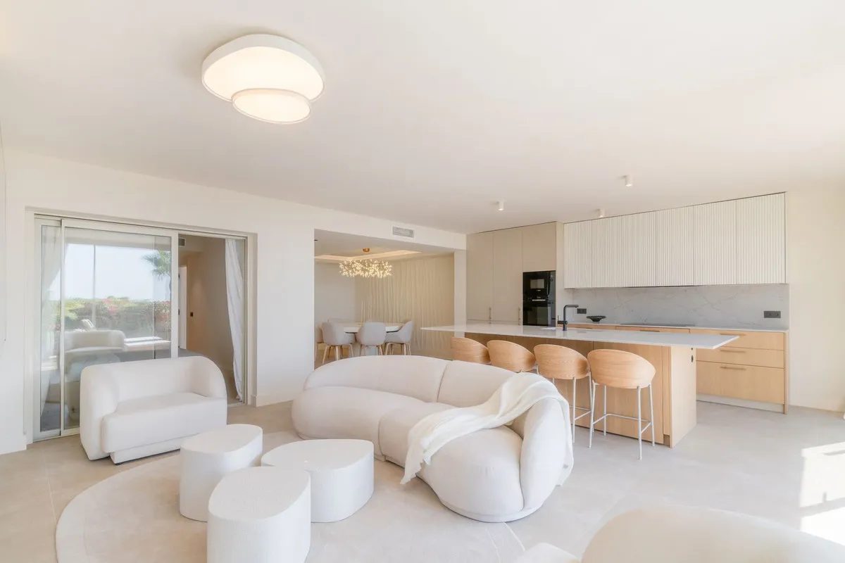 d76d508e-a6e0-42b1-902d-18692cb87a68