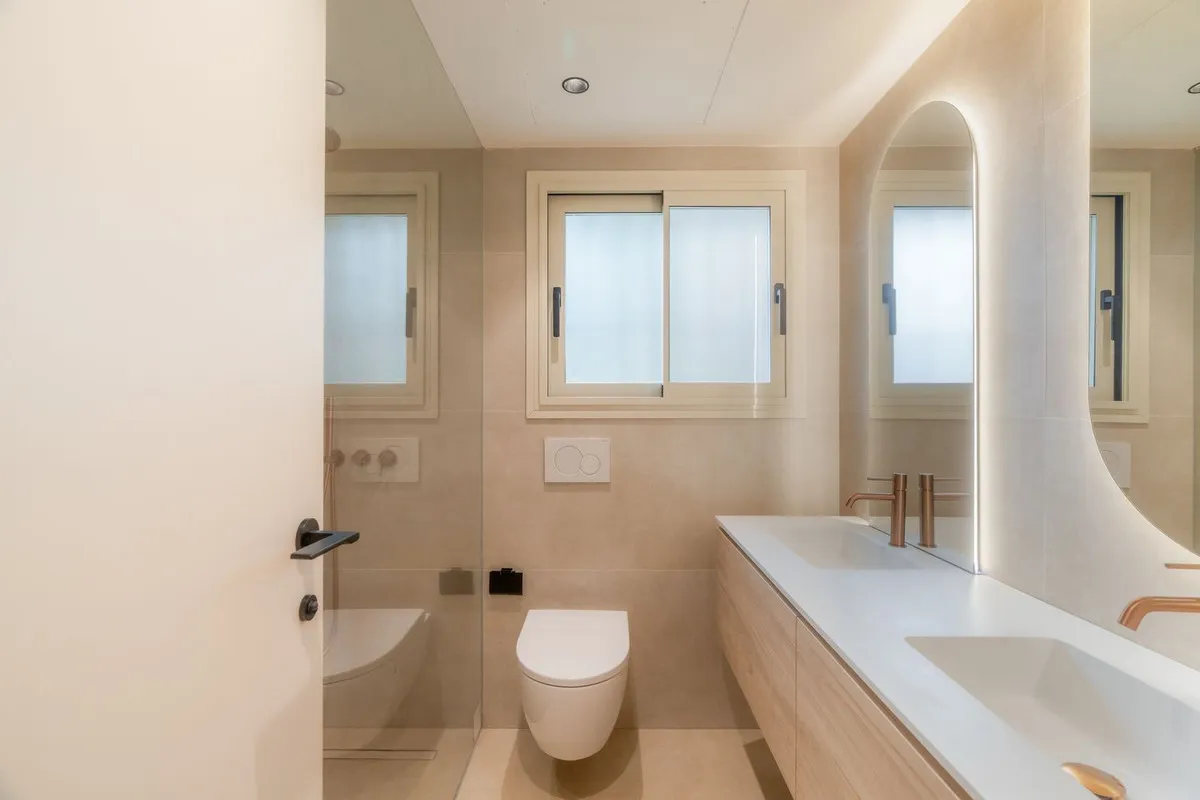 dfe78ea1-0796-470d-8a01-8ae647cef0ae