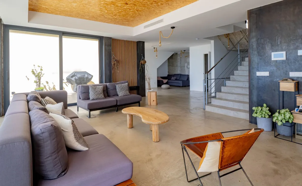 9d1bb1ef-fa09-428c-9a01-3b294e914678