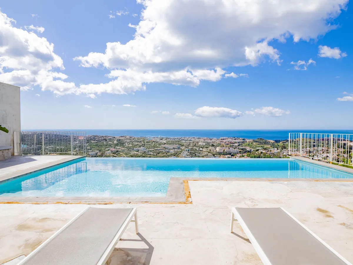 9e4accde-24ab-484b-bc11-2fe6b1579a23