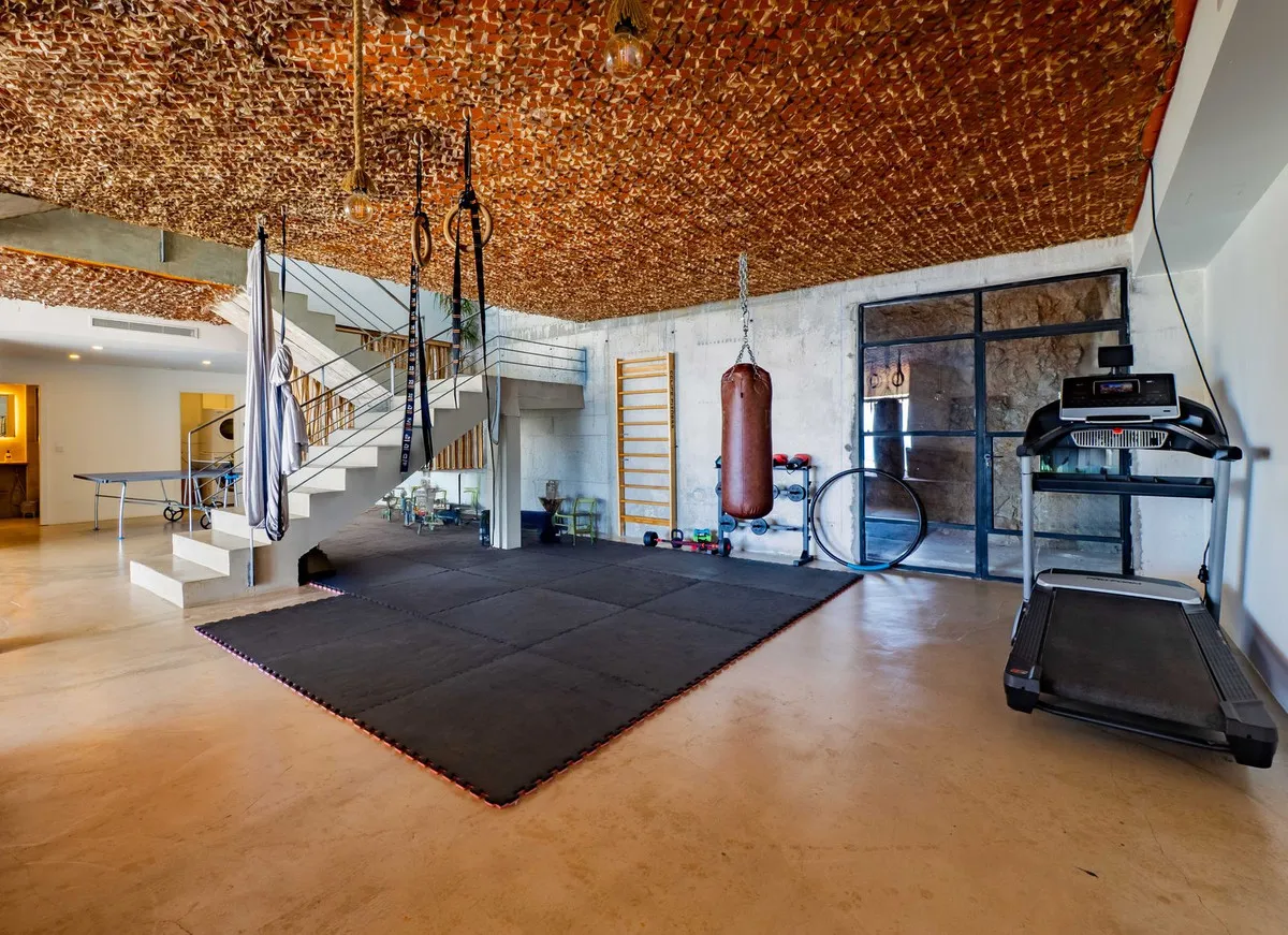 a81b11c6-7199-4af5-a8cb-6e21e24e4098