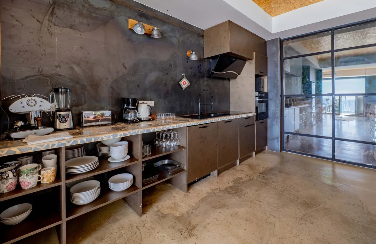 d99a2404-0b7d-4d73-b8f7-666ef71a0e5b