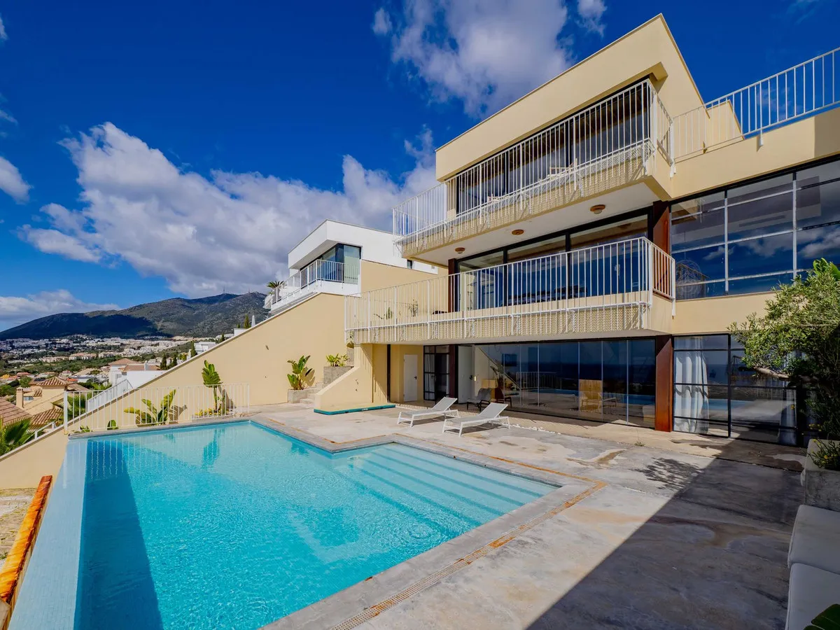 fea24c64-8e84-49d1-82a6-9205b4c30a18