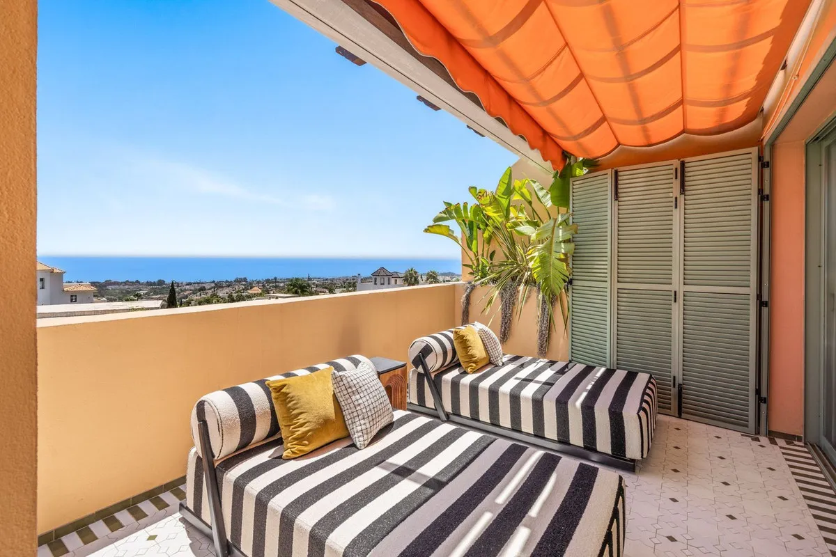 15e3303b-a3a2-4189-9a0f-c2a978597d2c