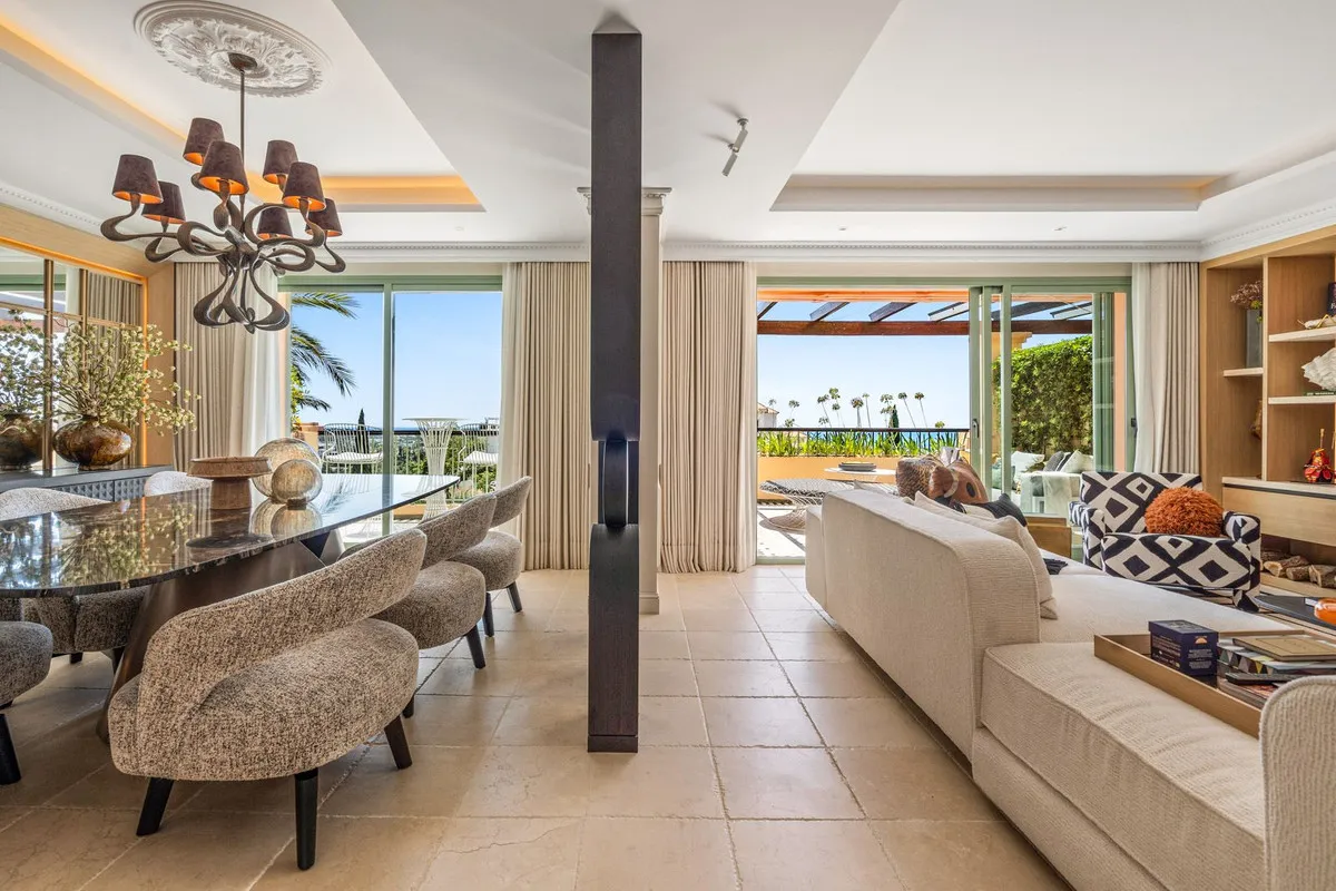 9e78d238-18f7-413d-a3a8-3494d9ad1316